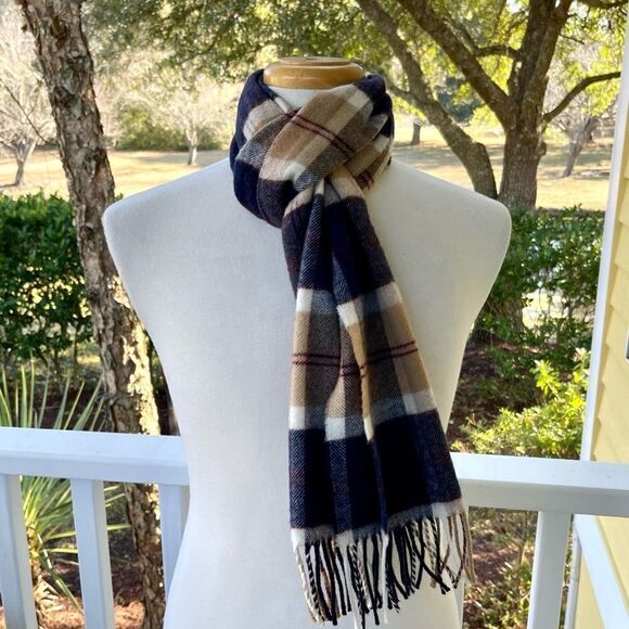 Royal Spayside 100% Lambswool Scarf. Made in Scotland. Tan/blue. - Picture 5 of 5